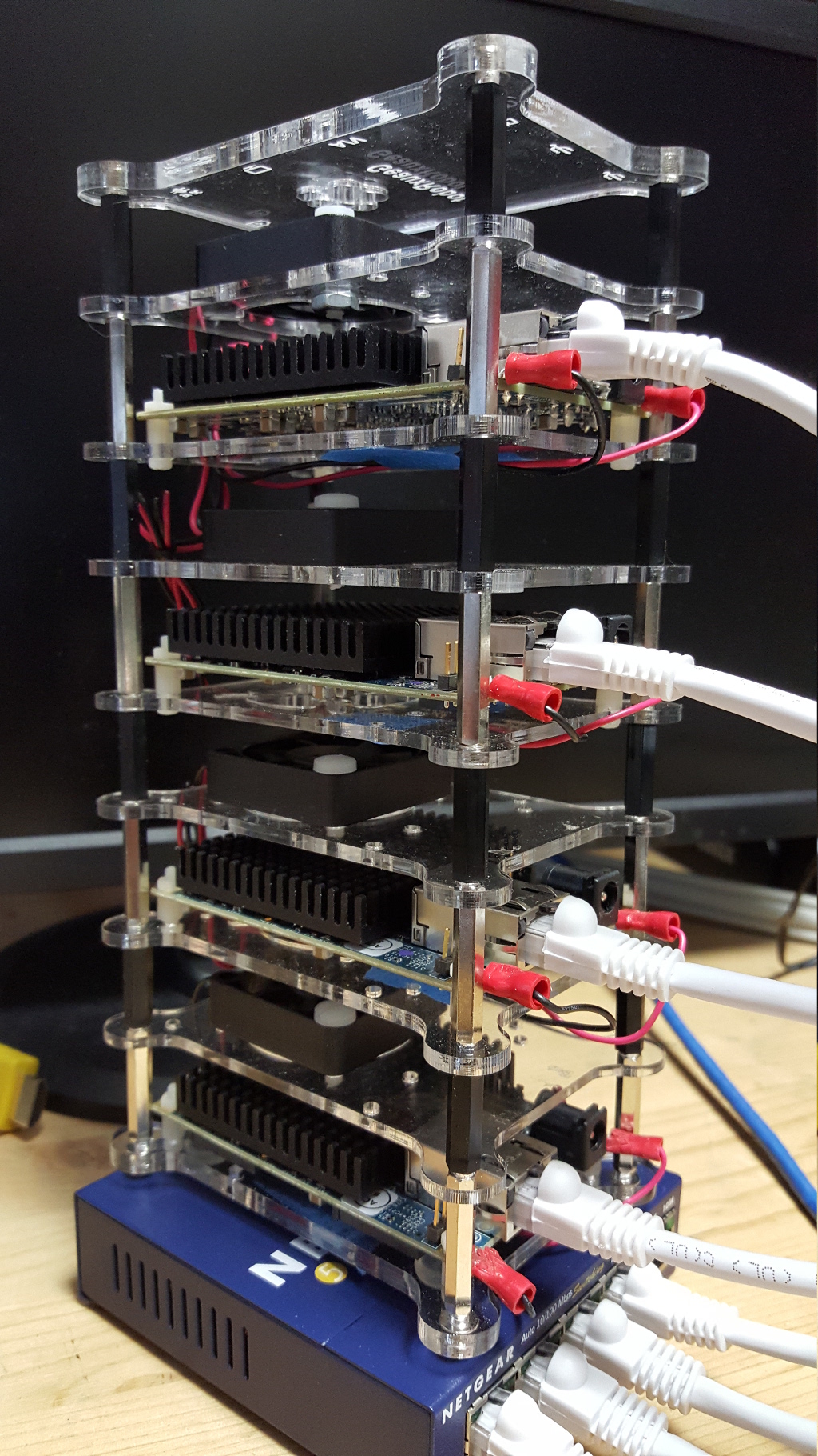 Parallella_Cluster2.jpg